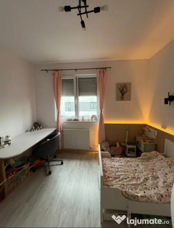 Apartament 3 camere 75MP Zona SUB CETATE