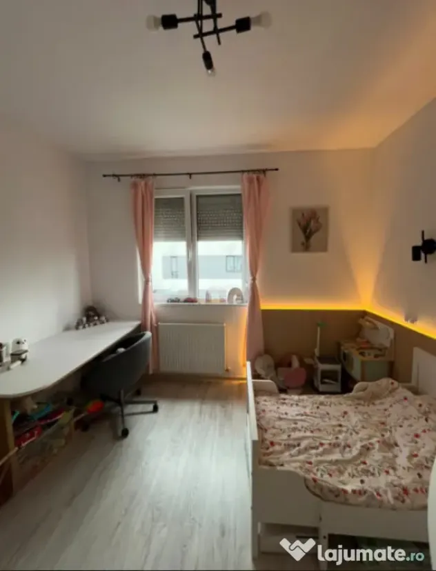 Apartament 3 camere 75MP Zona SUB CETATE