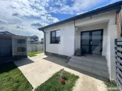 Casa, 2 camere, curte de 250 mp, zona cartierul Magnolia
