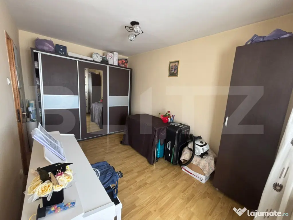 Apartament 4 camere decomandat | 78 mp utili + 2 balcoane |
