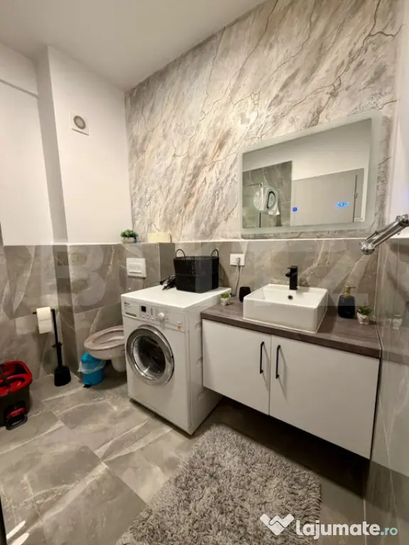 Apartament de vanzare, 2 camere, decomandat