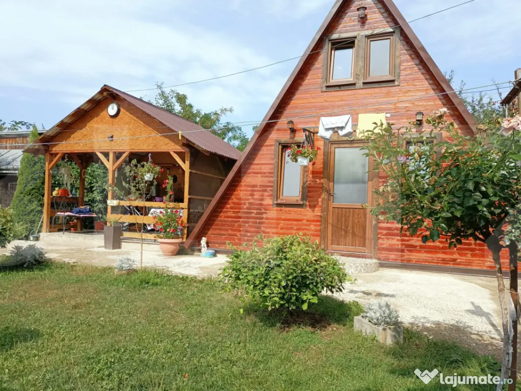 Casa individuala in Bucecea si teren 1300mp la strada princi