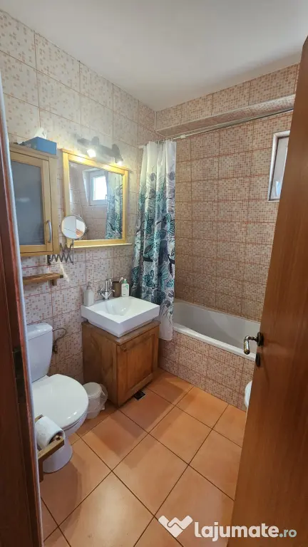 Apartament 2 camere de inchiriat, semidecomandat, 59 mp, zona Terezian, Sibiu.
