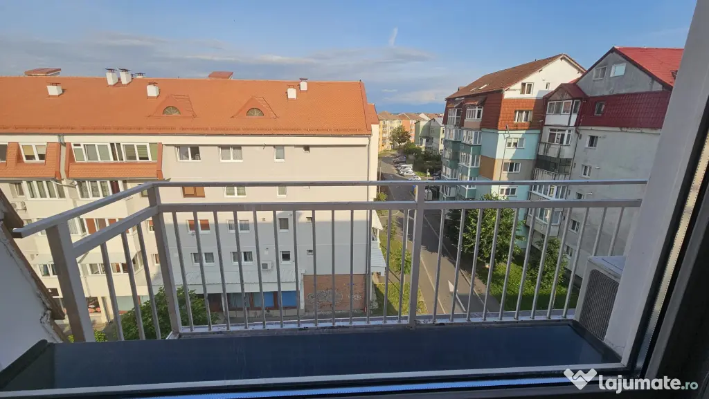Apartament 2 camere de inchiriat, semidecomandat, 59 mp, zona Terezian, Sibiu.