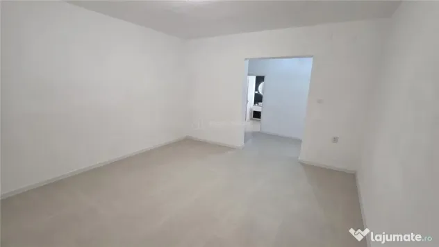 Racasdia, Spatiu Comercial la Sosea, Locatie Centrala