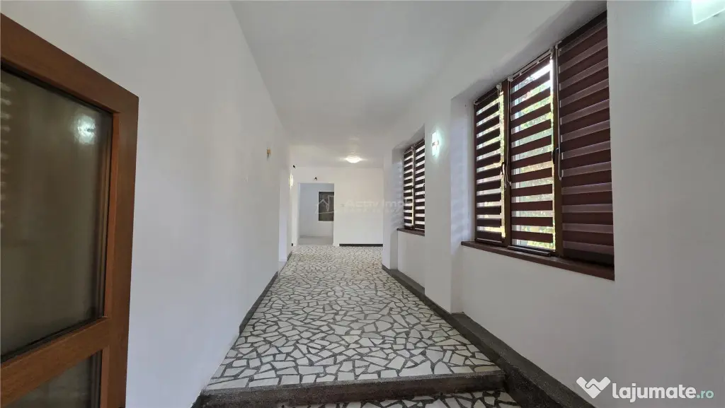 Racasdia, Spatiu Comercial la Sosea, Locatie Centrala