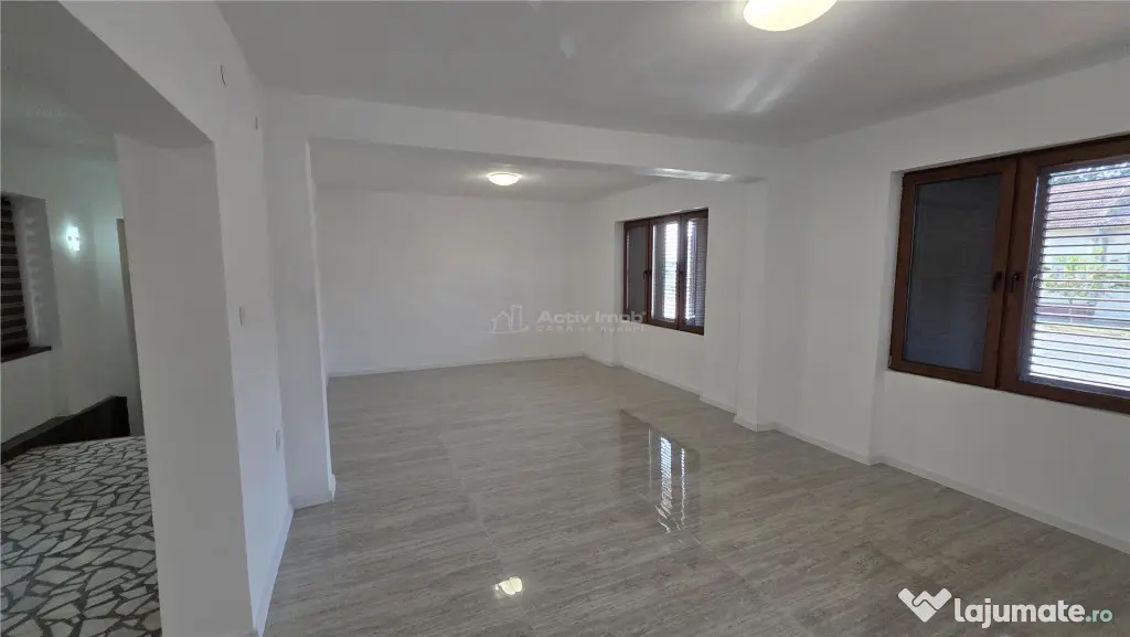 Racasdia, Spatiu Comercial la Sosea, Locatie Centrala
