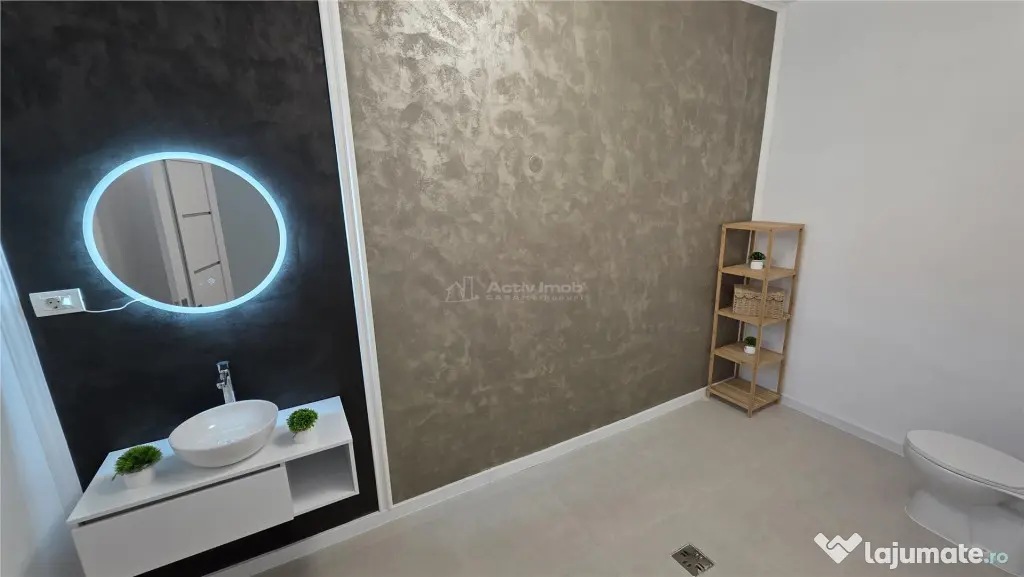 Racasdia, Spatiu Comercial la Sosea, Locatie Centrala