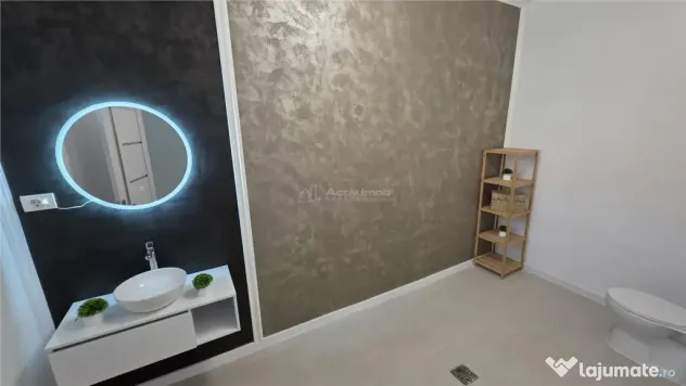 Racasdia, Spatiu Comercial la Sosea, Locatie Centrala