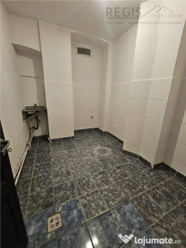 Spatiu Comercial ULTRACENTRAL PIATA SFATULUI