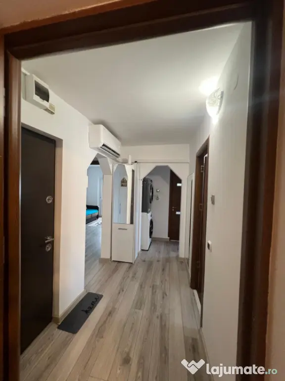 Apartament Spatios 3 Camere Mobilat/Finisat