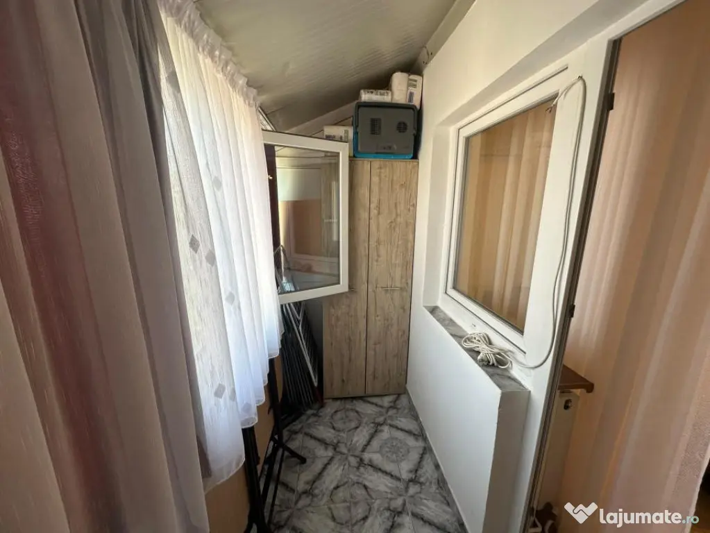 Apartament Spatios 3 Camere Mobilat/Finisat