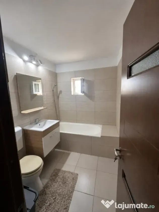 Apartament Spatios 3 Camere Mobilat/Finisat