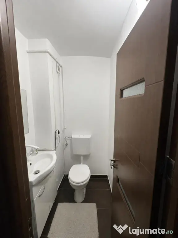 Apartament Spatios 3 Camere Mobilat/Finisat