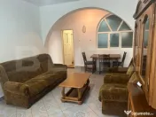 Apartament cu 3 camere si parcare la Vila, zona Iris.