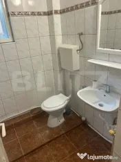 Apartament cu 3 camere si parcare la Vila, zona Iris.