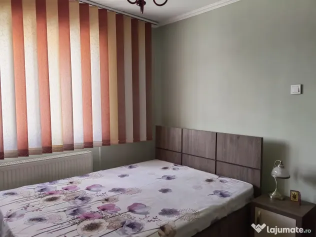 De vanzare - Apartament 3 camere Botosani, Calea Națională Stadion