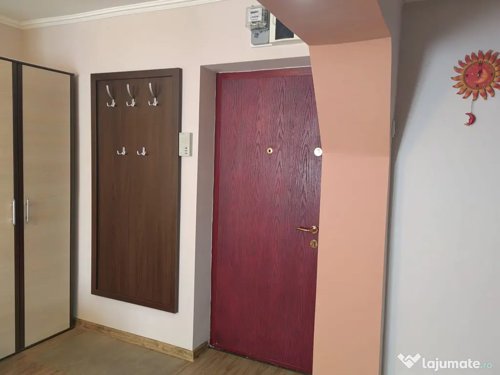 De vanzare - Apartament 3 camere Botosani, Calea Națională Stadion