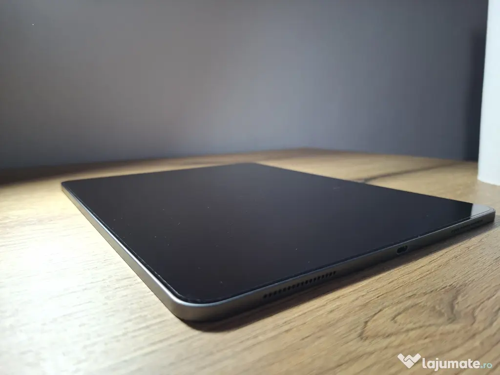 Salutare! Vând Apple iPad Pro 4 12.9"(2020) 4th Gen Wifi , 1 TB, Space Gray