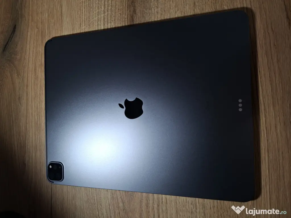 Salutare! Vând Apple iPad Pro 4 12.9"(2020) 4th Gen Wifi , 1 TB, Space Gray