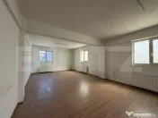 Spațiu comercial, destinație depozit și birouri, 550 mp u 