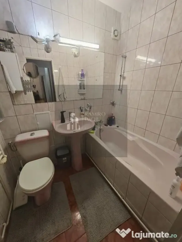 Apartament 4 camere decomandat Aleea Fetesti, Titan