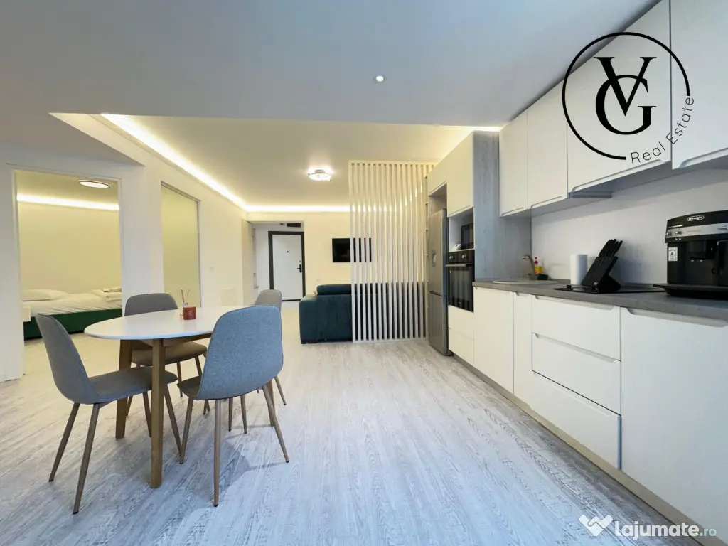 White Titanic - Apartament 2 camere si garaj - frontal la ma