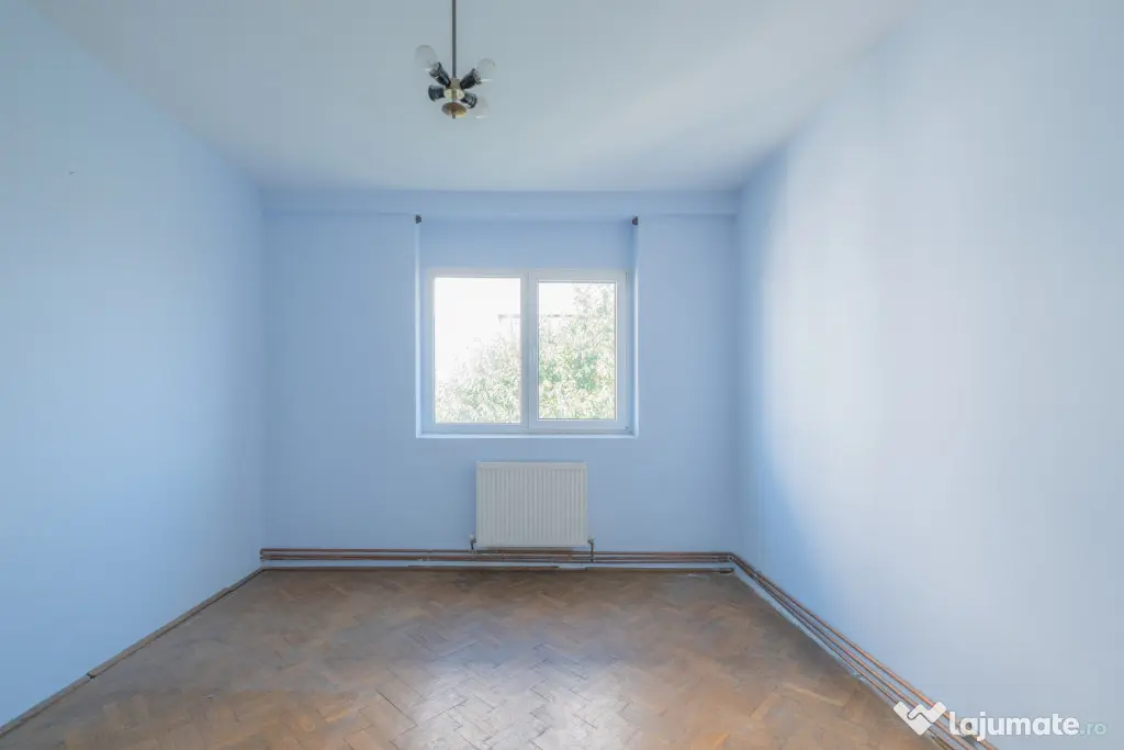 Apartament ultracentral cu 3 camere, 87,2 mp utili – Zona