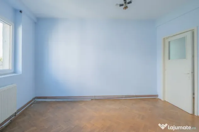 Apartament ultracentral cu 3 camere, 87,2 mp utili – Zona