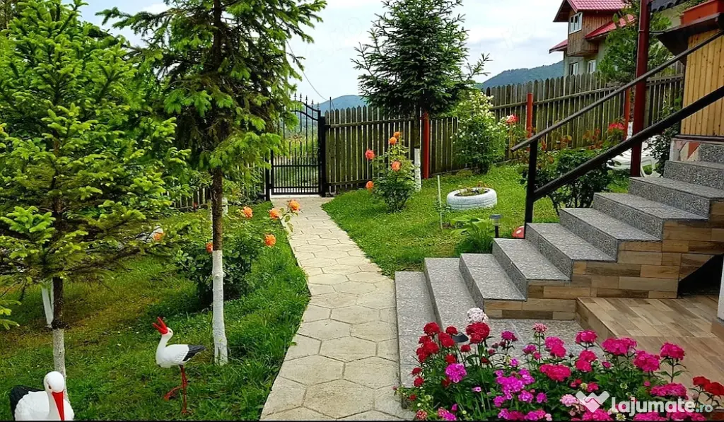 Casa de vacanţă de vânzare