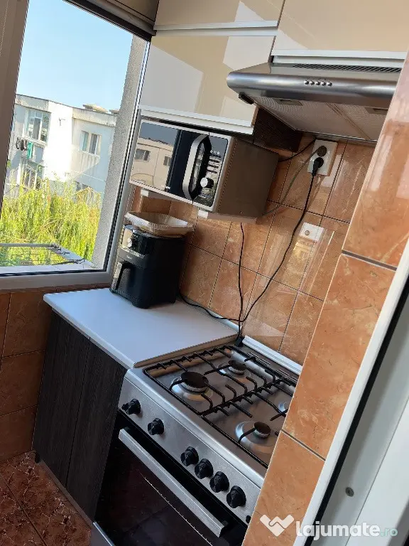 Direct proprietar - vând apartament 2 camere