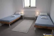 Hala versatila,spatii cazare, platforma betonata,1.150 mp te 