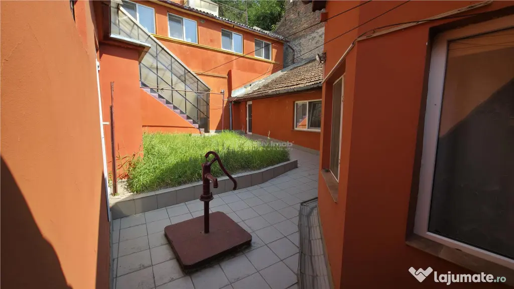 Oravita | Casa Rezidentiala | 7 Camere | La Cheie | Posibil