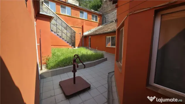 Oravita | Casa Rezidentiala | 7 Camere | La Cheie | Posibil