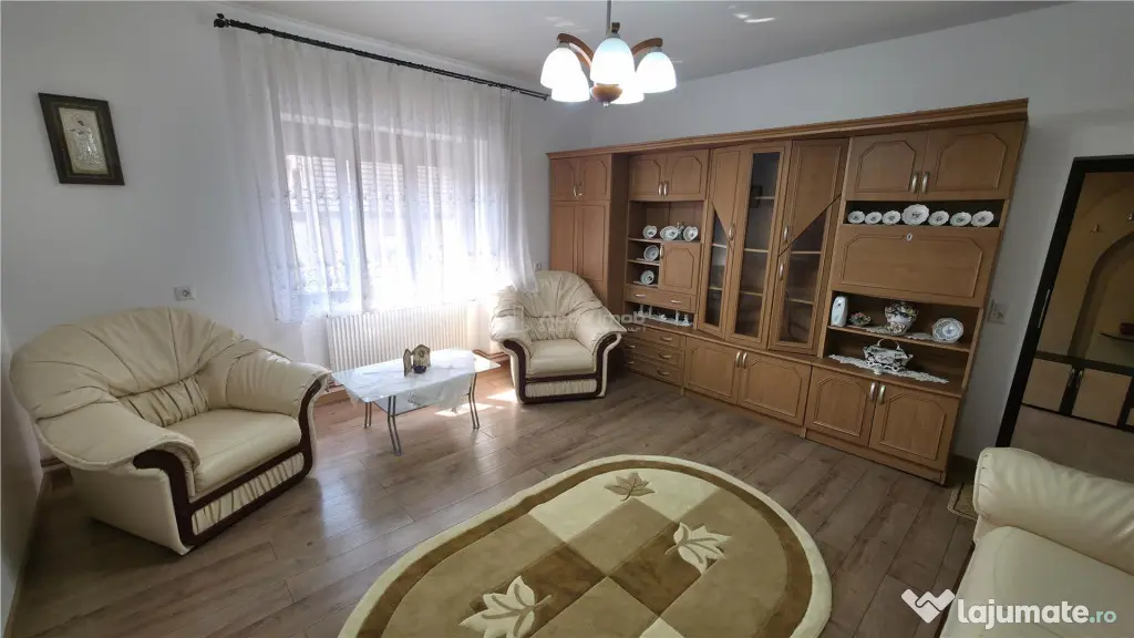 Oravita | Casa Rezidentiala | 7 Camere | La Cheie | Posibil