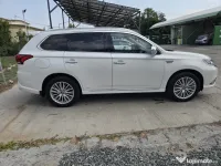 De vânzare: Mitsubishi Outlander PHEV Intense 05.2020
