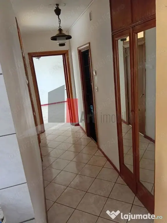 Vindem apartament 2 camere in Crangasi