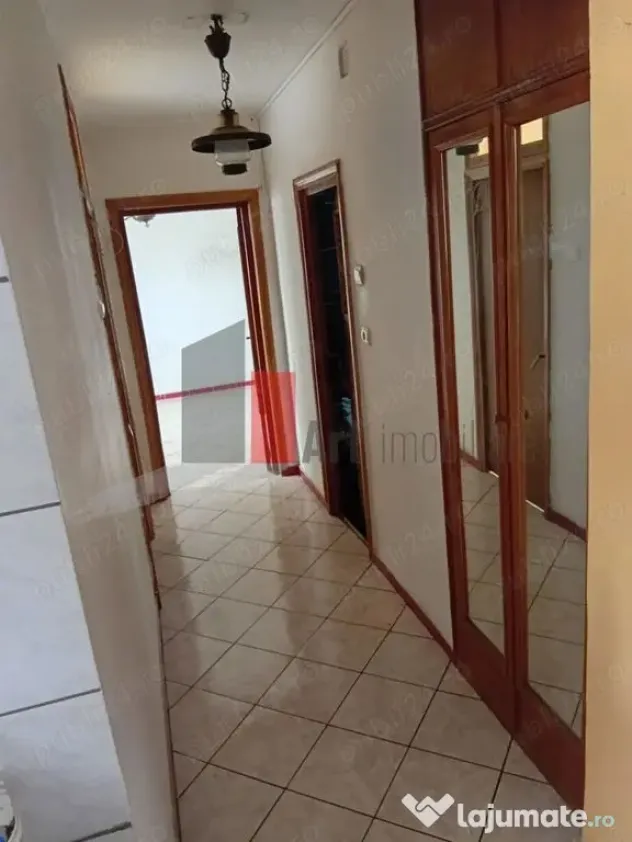 Vindem apartament 2 camere in Crangasi