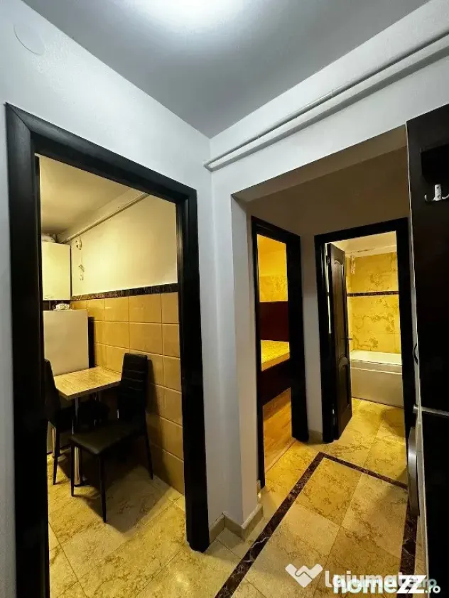 Apartament 2 camere D, la Hala Centrala, - Iasi (Iasi)