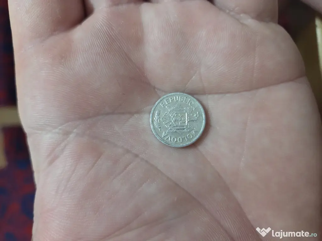 Monedele îs foarte vechi!