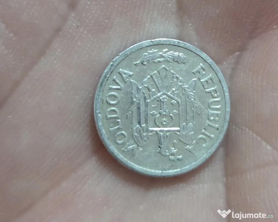 Monedele îs foarte vechi!