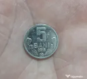 Monedele îs foarte vechi!