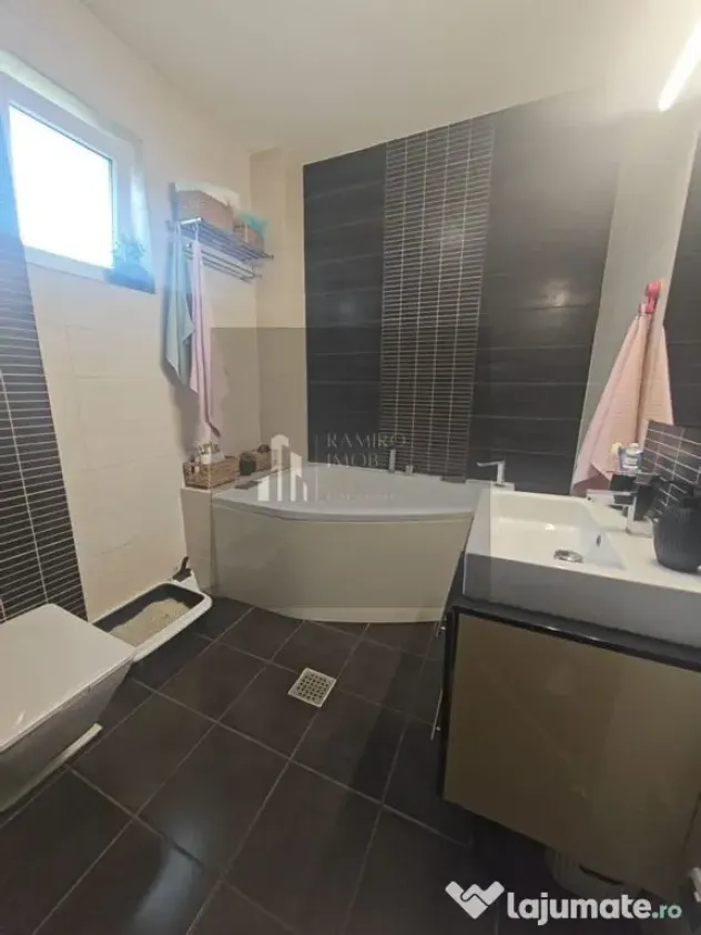 Apartament 3 camere Dobroesti / Nicolae Balcescu