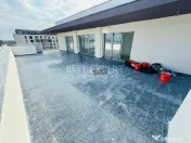 Ap 4 camere cu Terasa Mai mare decat o vila -10 min metrou N