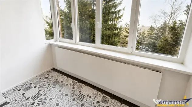 Vedere spre gradina, decomandat si renovat, Centrul Civic, B
