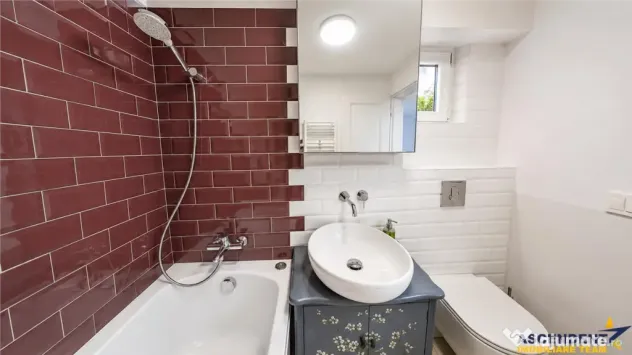 Vedere spre gradina, decomandat si renovat, Centrul Civic, B