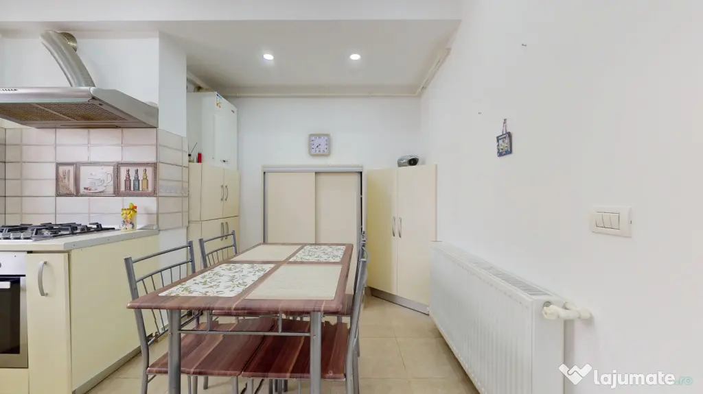 Vânzare apartament 2 camere Ghimbav, mobilat, utilat complet, loc parcare inclus
