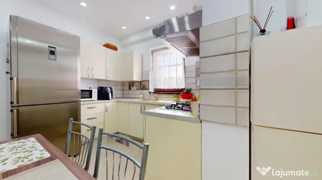 Vânzare apartament 2 camere Ghimbav, mobilat, utilat complet, loc parcare inclus