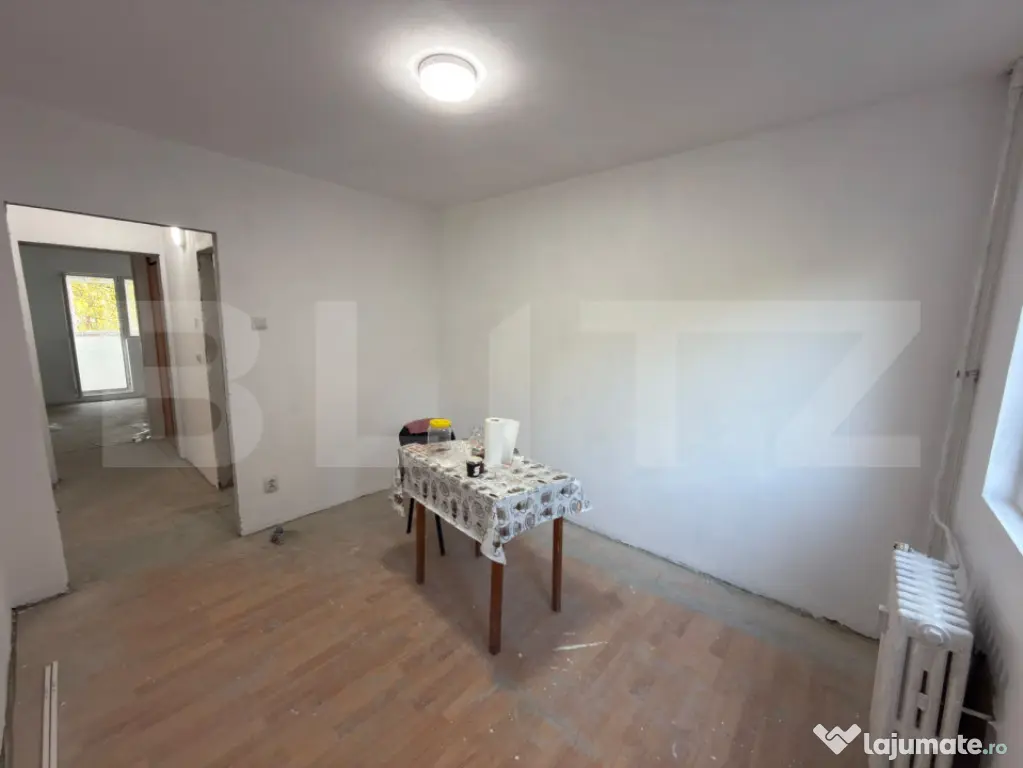 Apartament 4 camere, 69mp, zona Malu Rosu