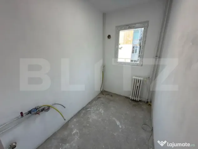 Apartament 4 camere, 69mp, zona Malu Rosu